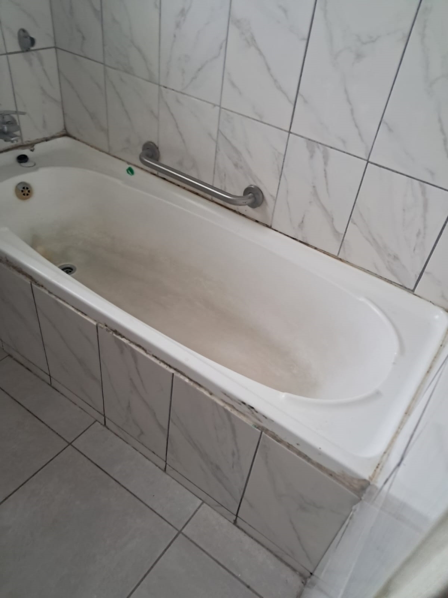 To Let 3 Bedroom Property for Rent in Northcrest Eastern Cape